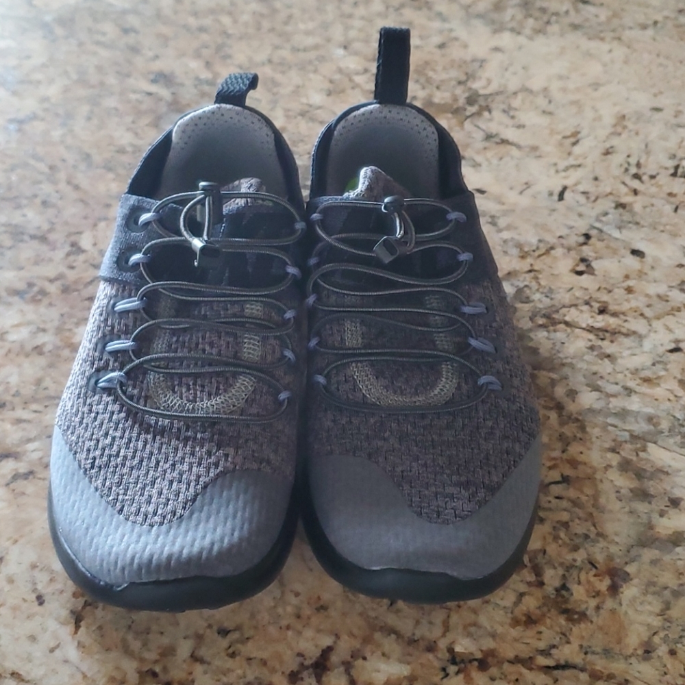 Women's Nike shoes US 5.5